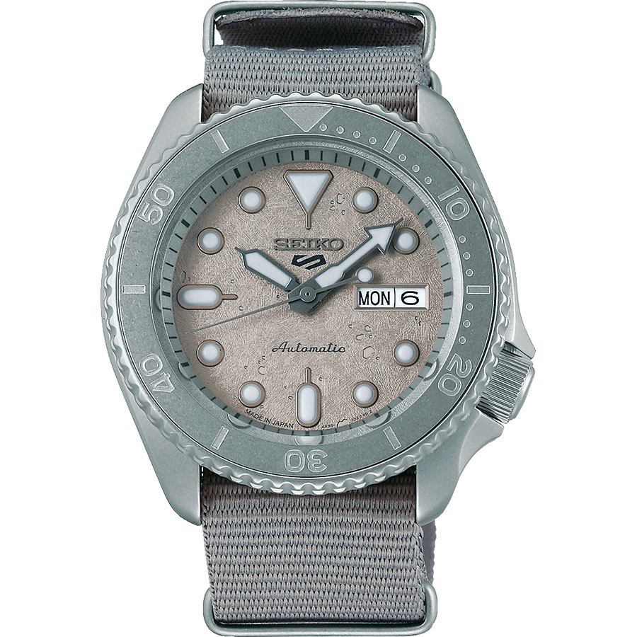 Часы Seiko Seiko 5 Sports SBSA127