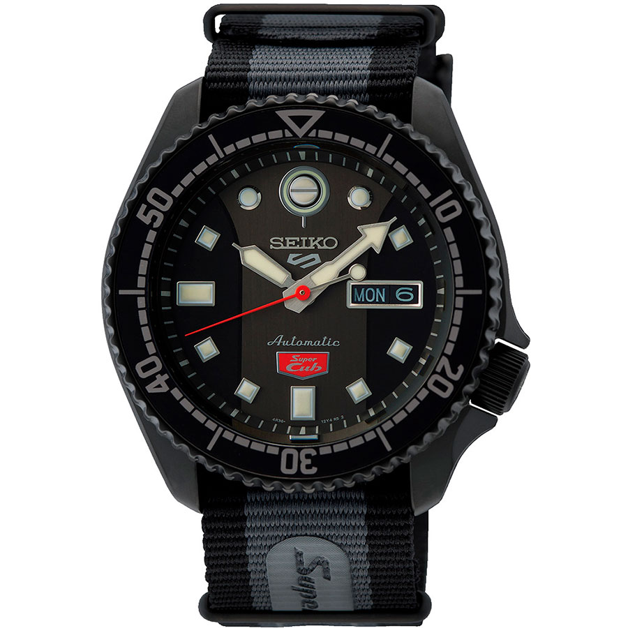 Часы Seiko Seiko 5 Sports SRPJ75