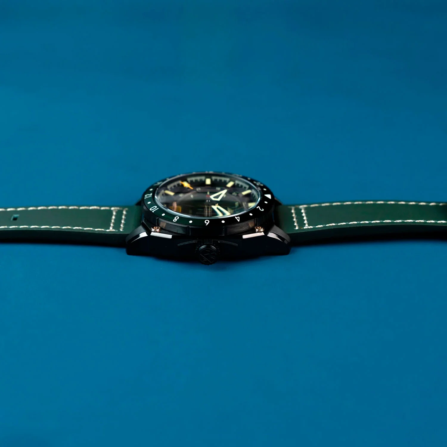 AVI-8 AV-4122-03