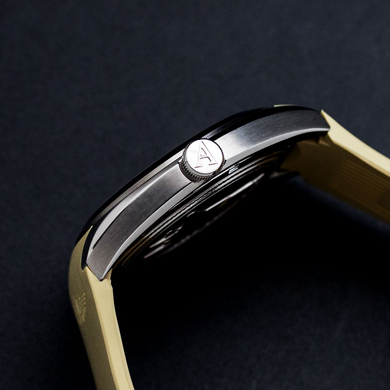 Aviator M.1.05.0.014.6
