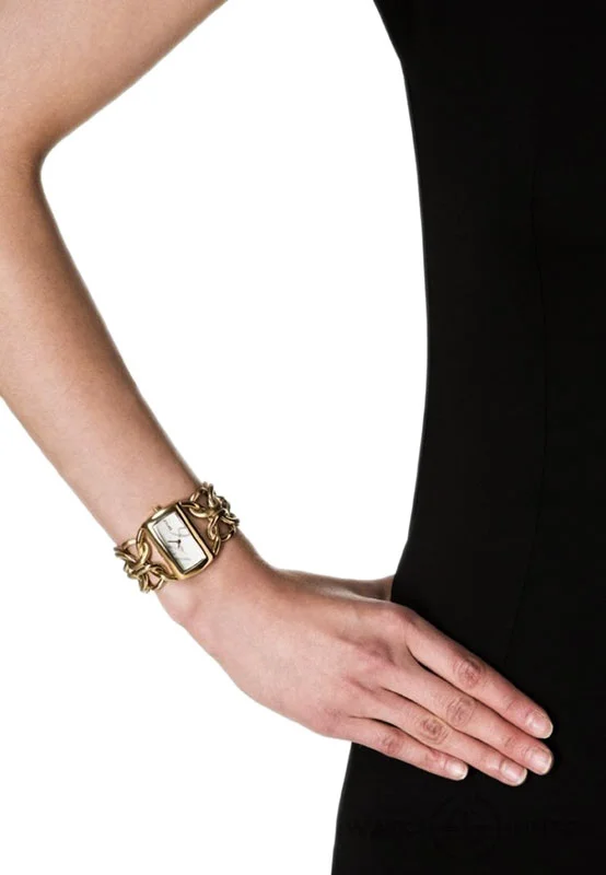 DKNY NY4366