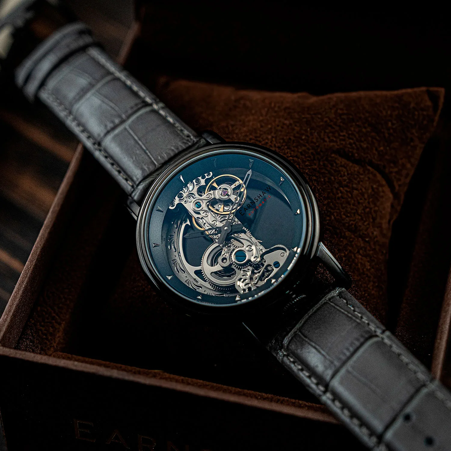Earnshaw ES-8225-07