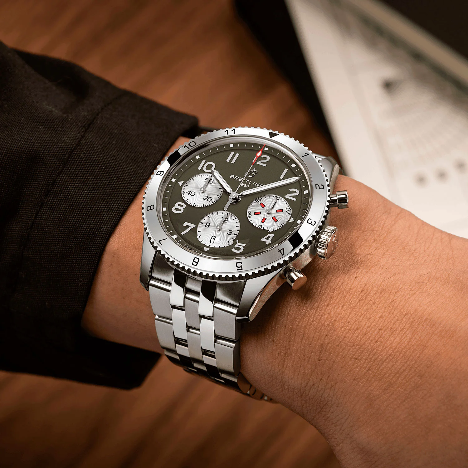 breitling A233802A1L1A1