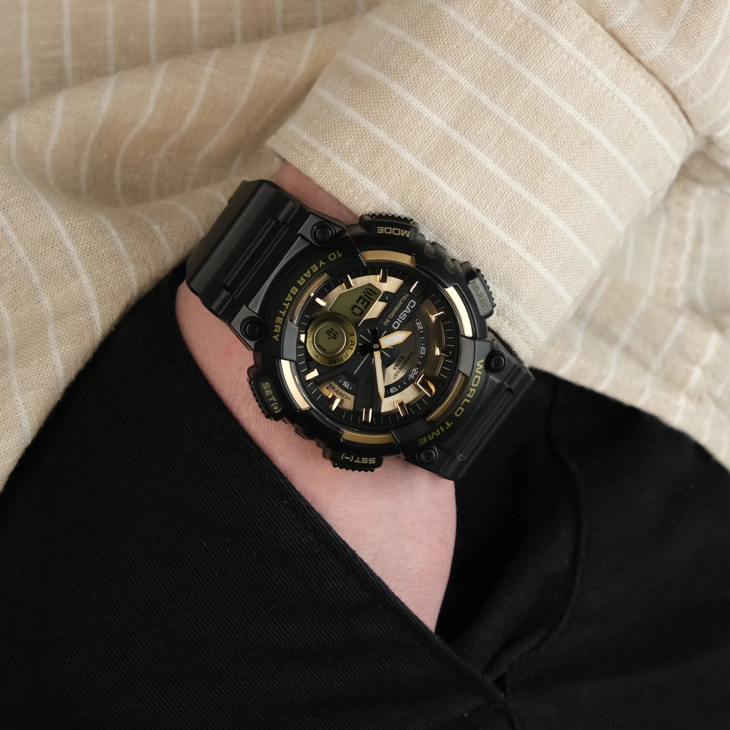 casio AEQ-110BW-9A