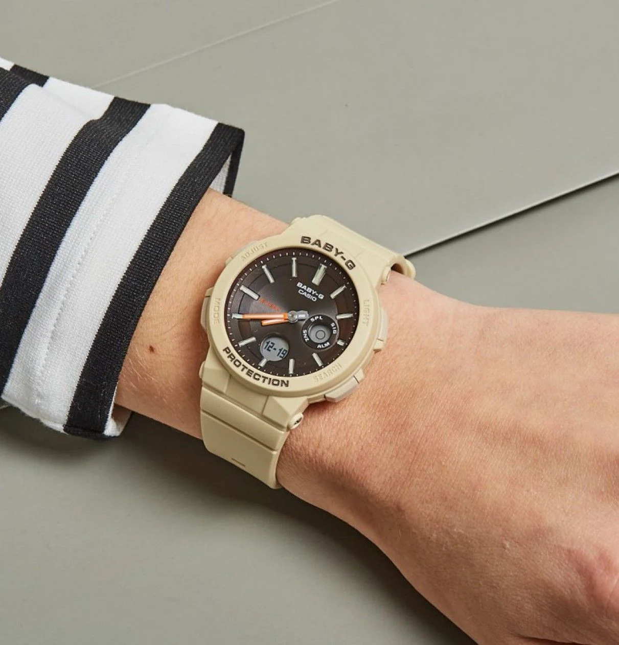 casio BGA-255-5AER