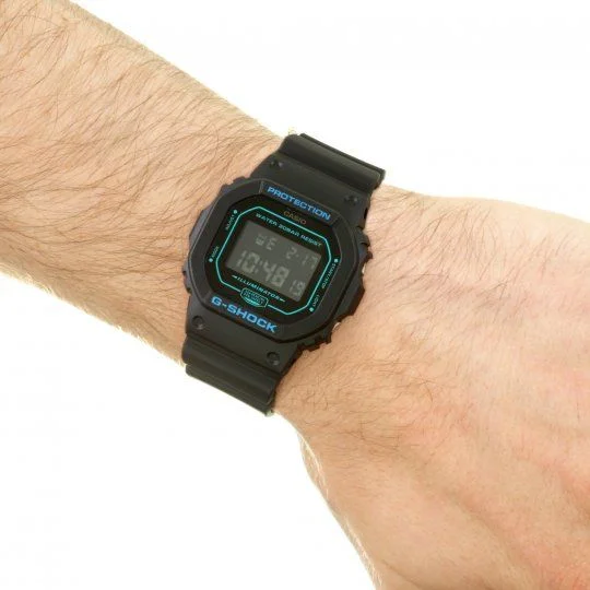 casio DW-5600BBM-1ER