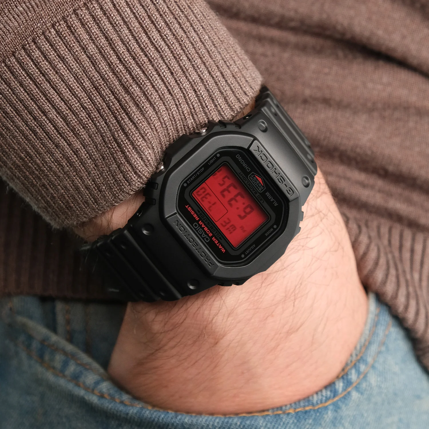 casio DW-5600BBR-1
