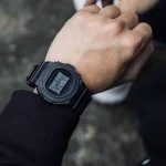 casio DW-5750E-1B