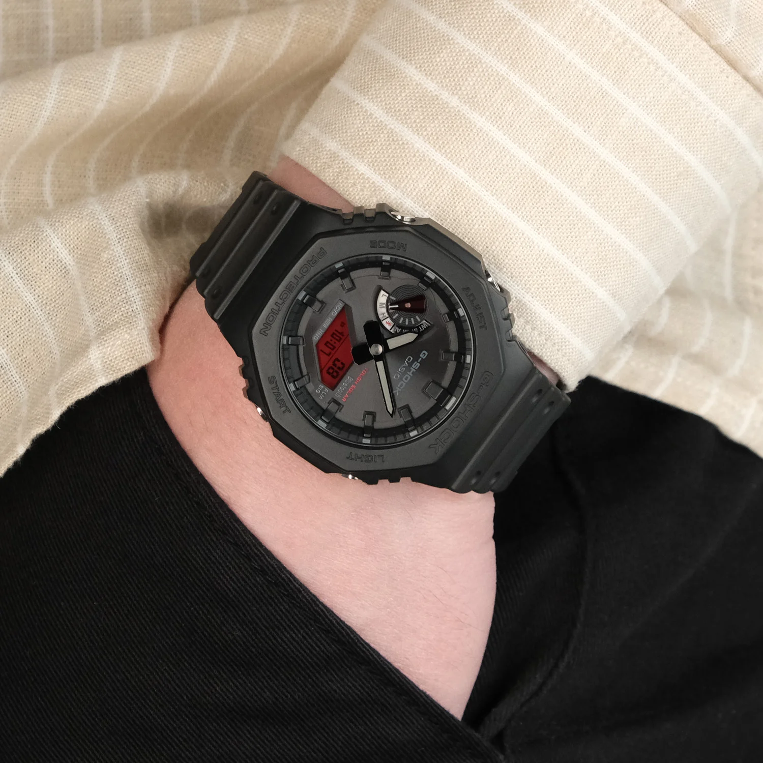 casio GA-B2100BBR-1A