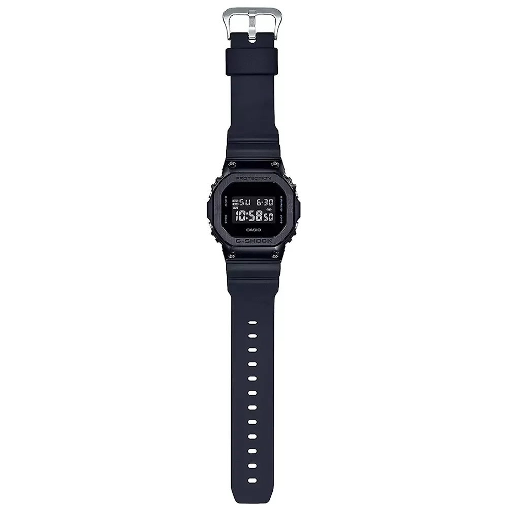 casio GM-5600B-1ER