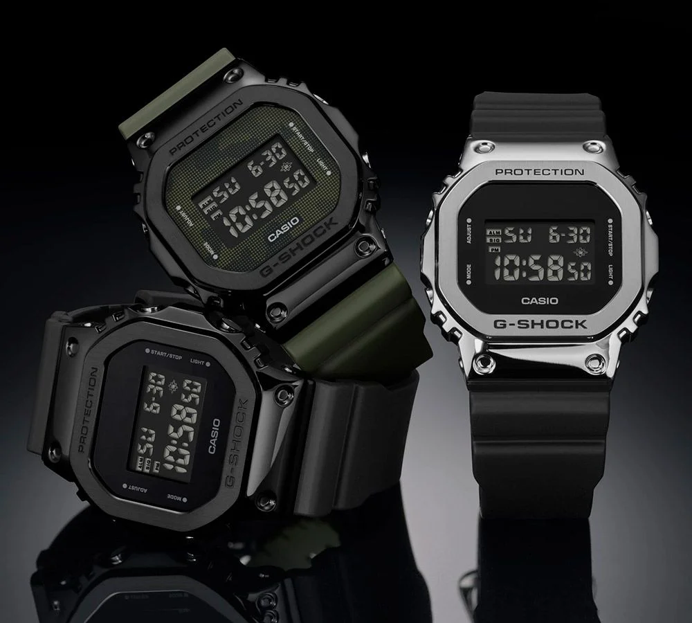 casio GM-5600B-1ER