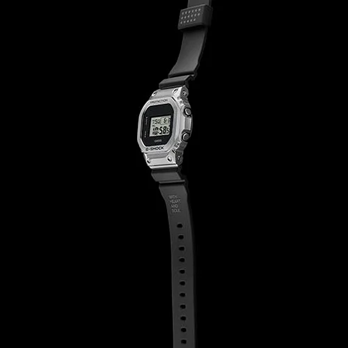 casio GM-5600RI20-1