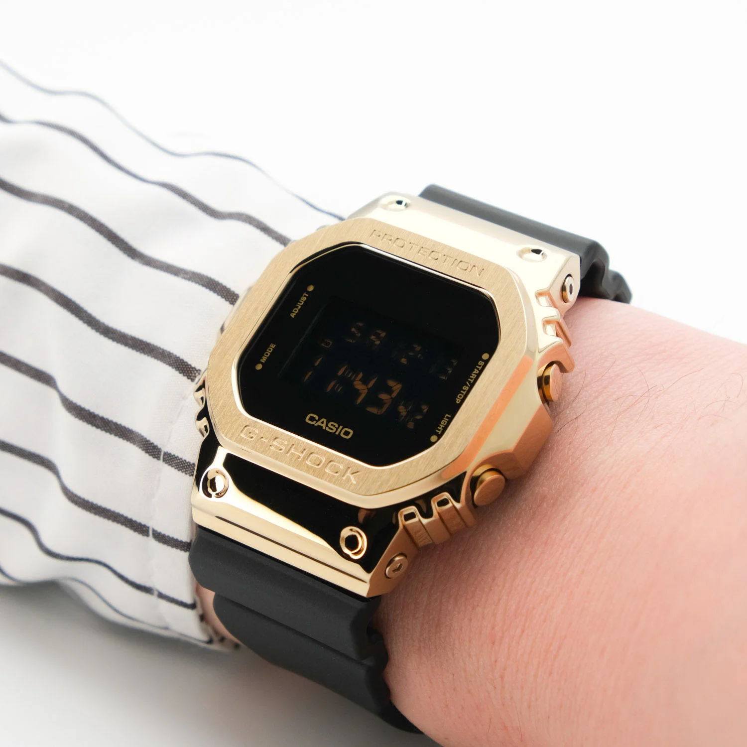 casio GM-5600UG-9