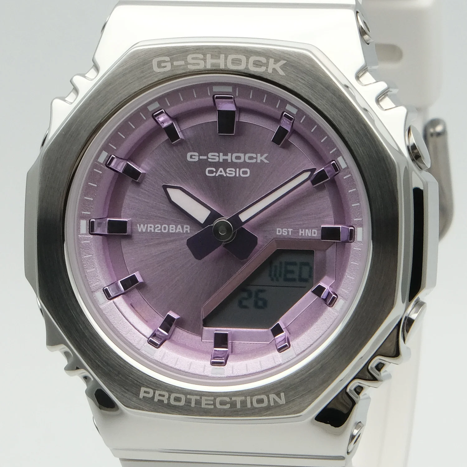 casio GM-S2110-7A6