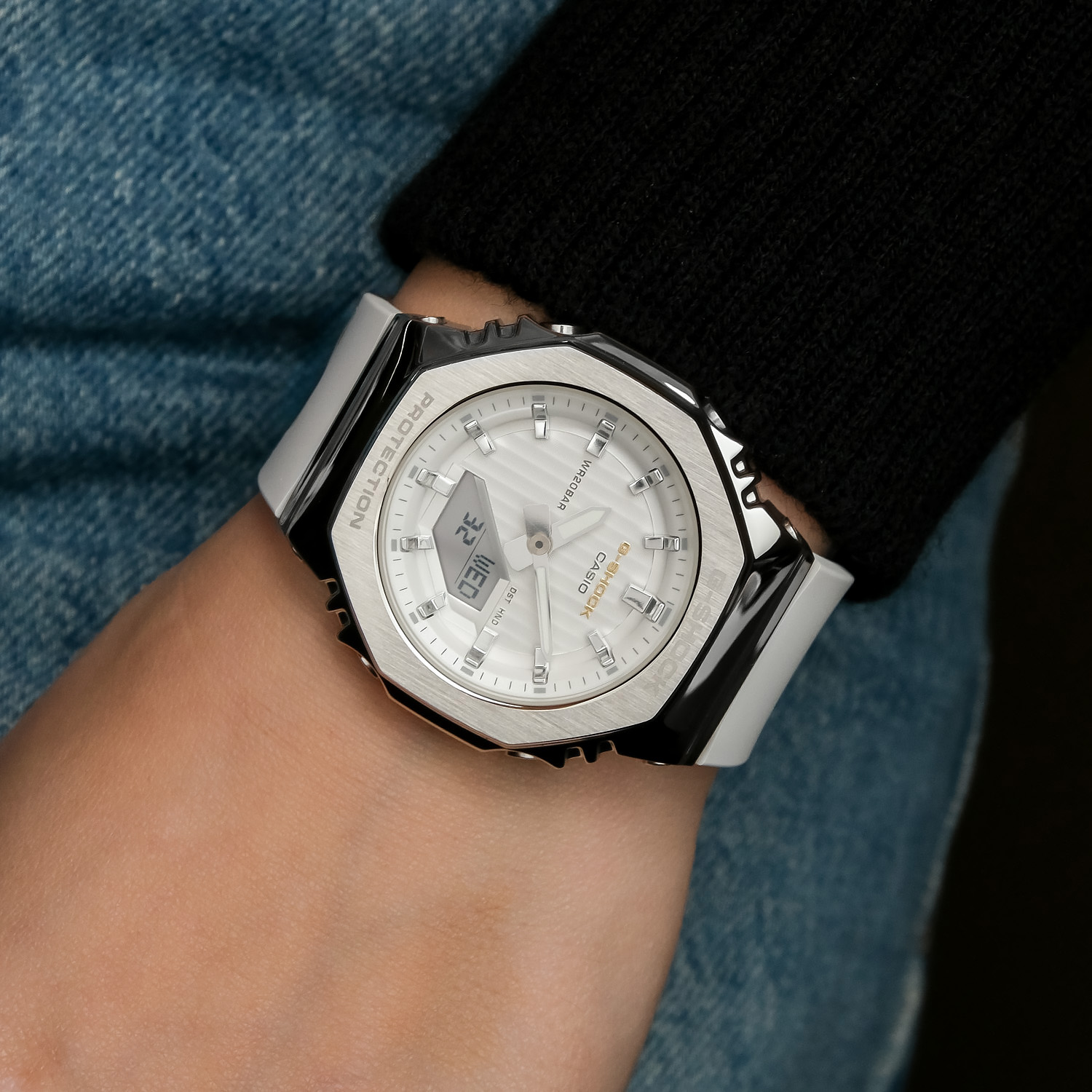 casio GM-S2110SH-7A