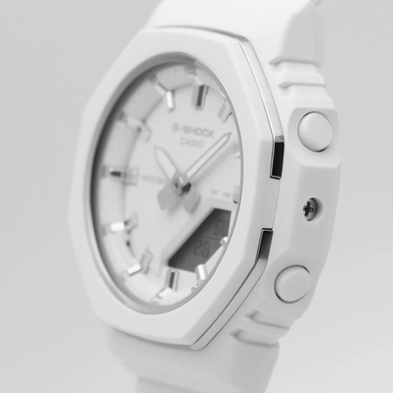 casio GMA-P2110-7A