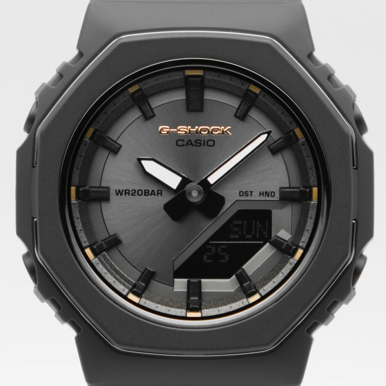 casio GMA-P2126W-8A