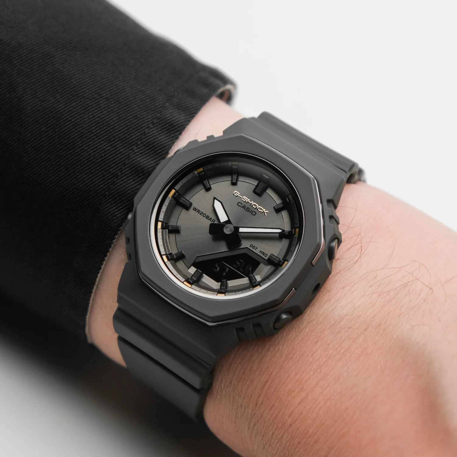 casio GMA-P2126W-8A