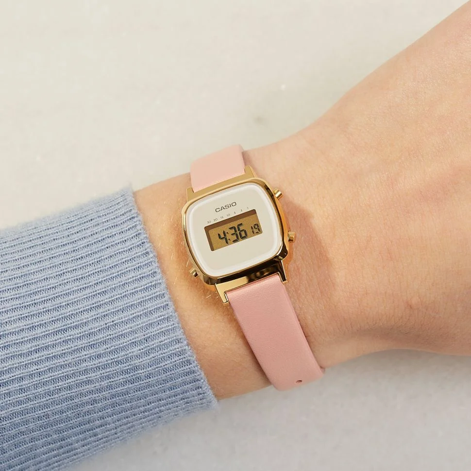 casio LA670WEFL-4A2EF