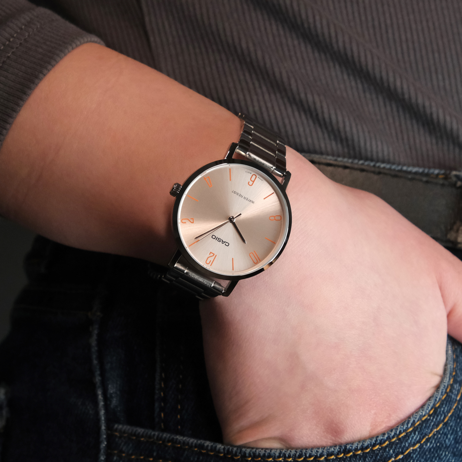 casio LTP-VT01D-4B2