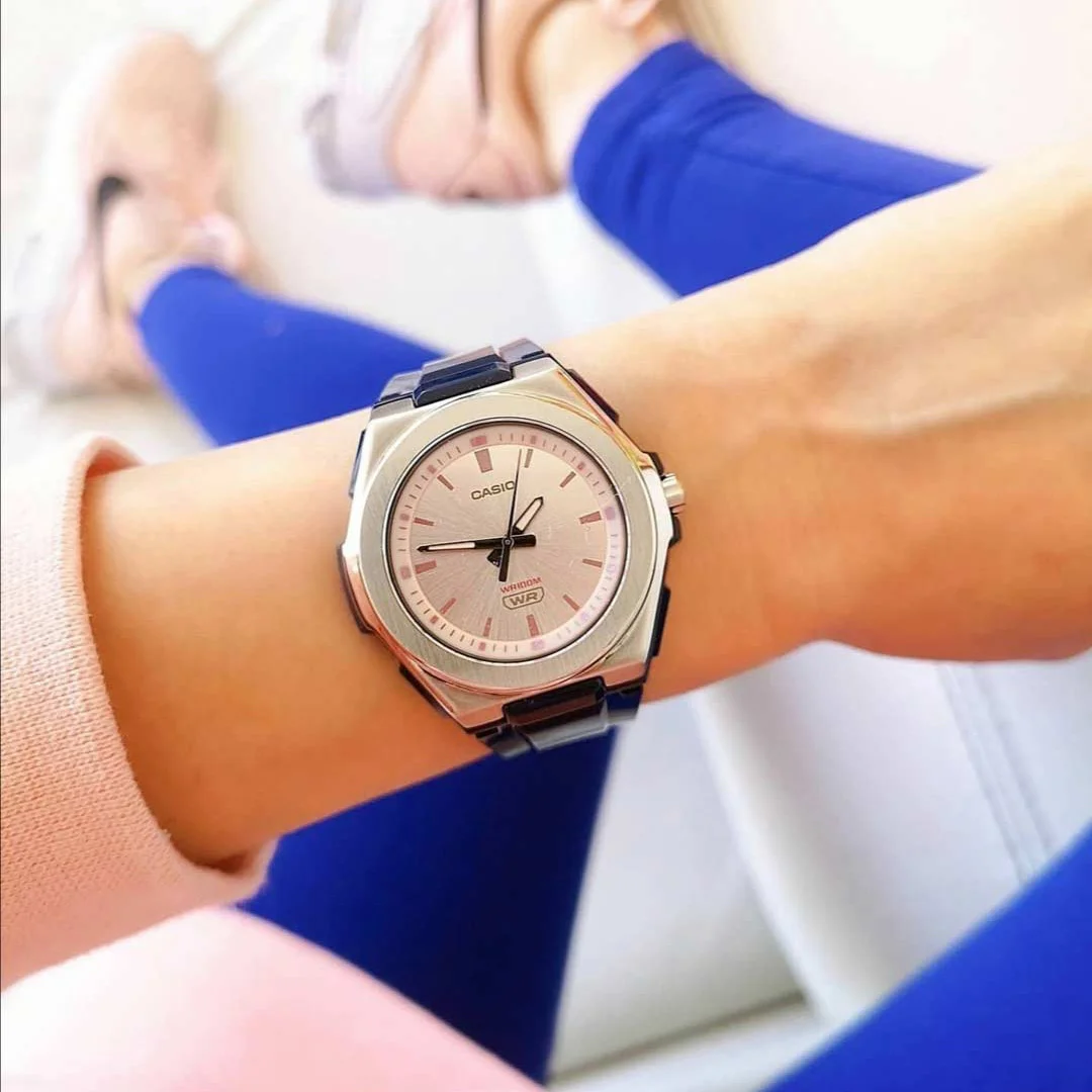 casio LWA-300H-2EVEF