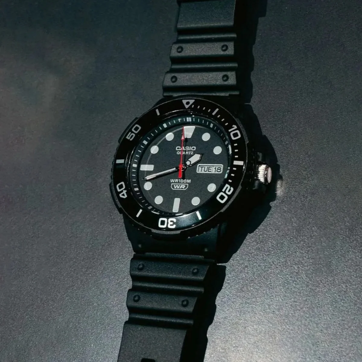 casio MRW-230H-1E1