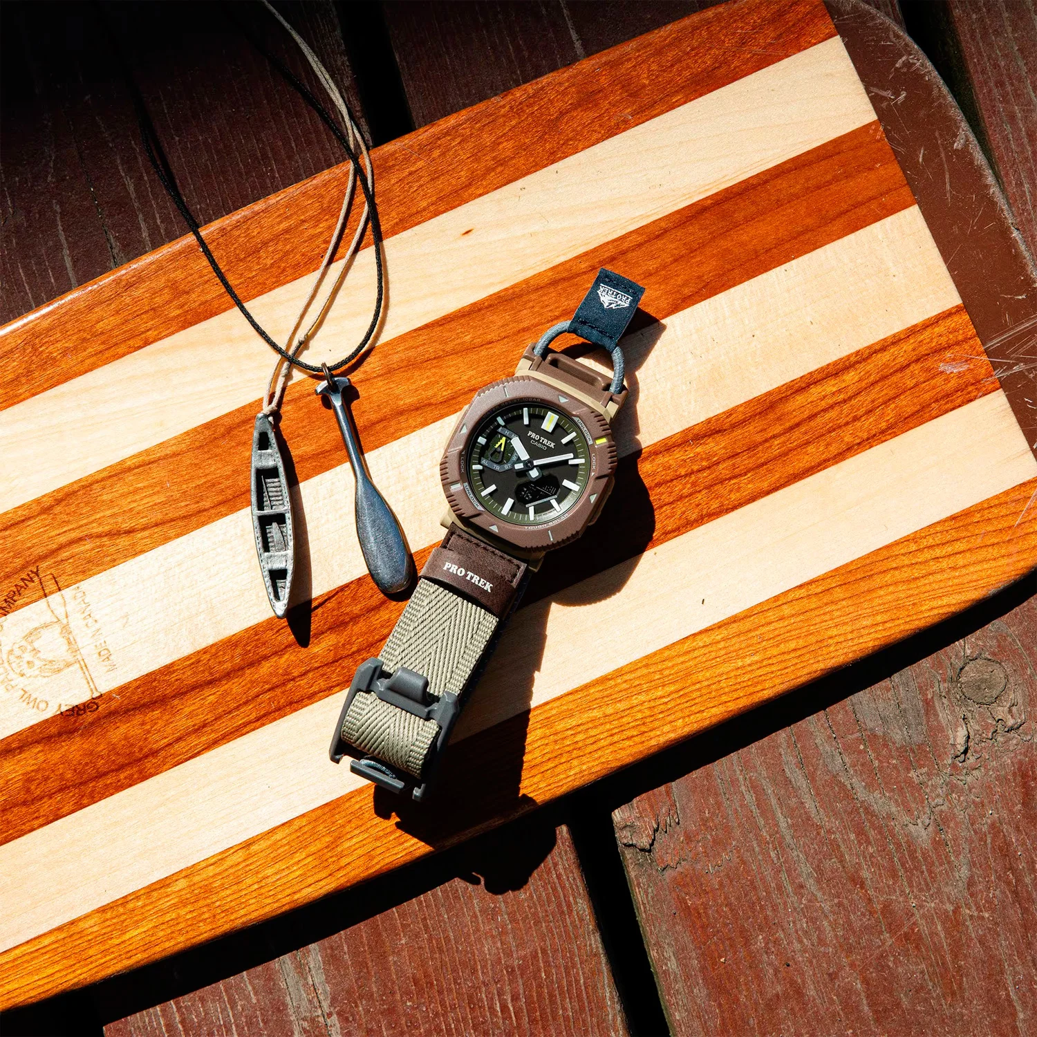 casio PRJ-B001B-5