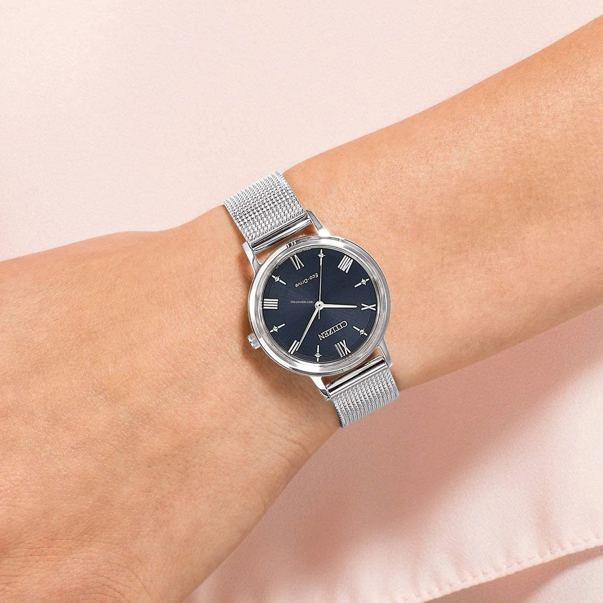 citizen EM0571-83L