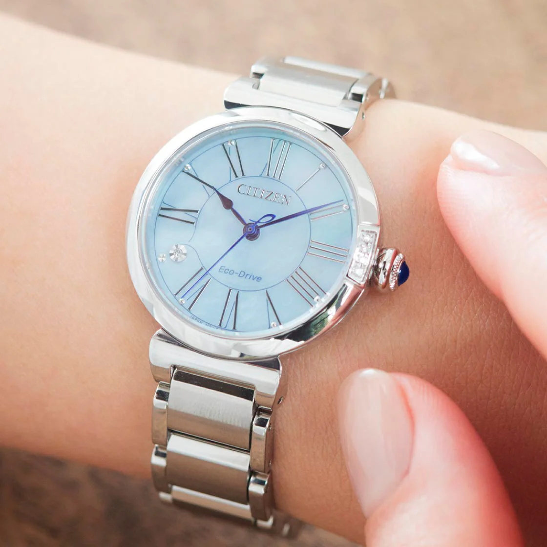 citizen EM1060-87N