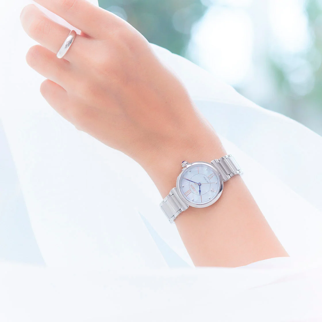 citizen EM1070-83D