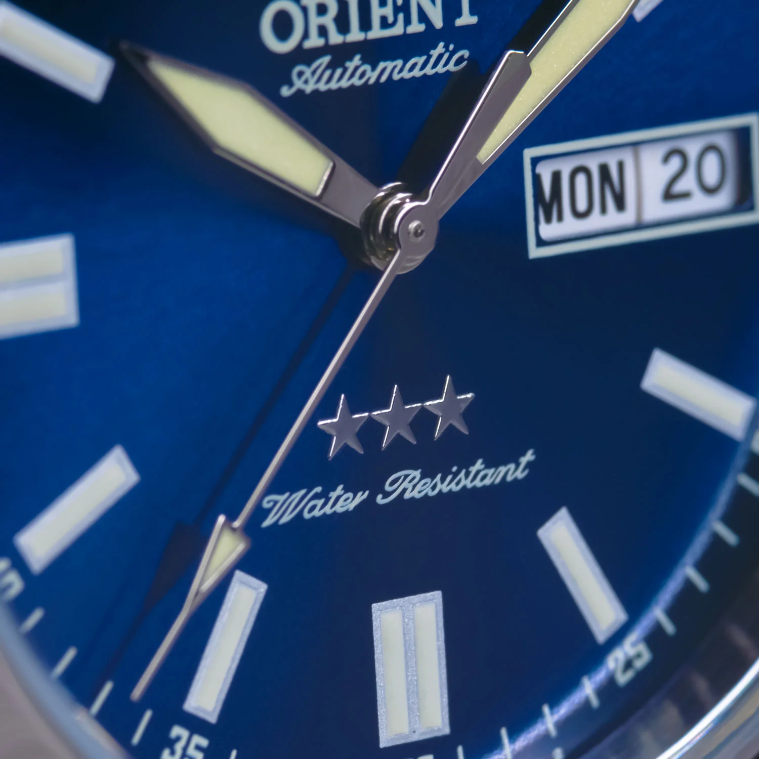 orient RA-AB0F09L19B