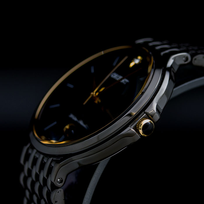 orient UNF7001B