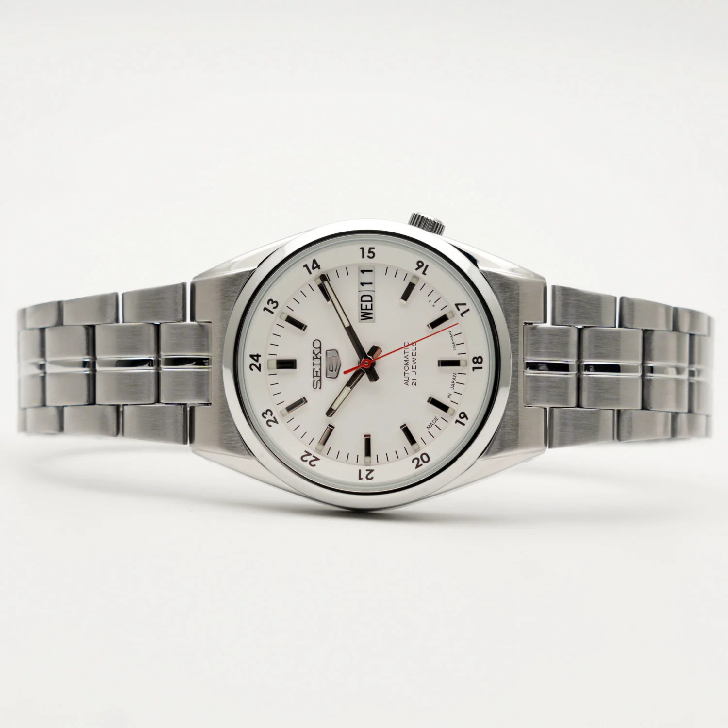 seiko SNK559J1