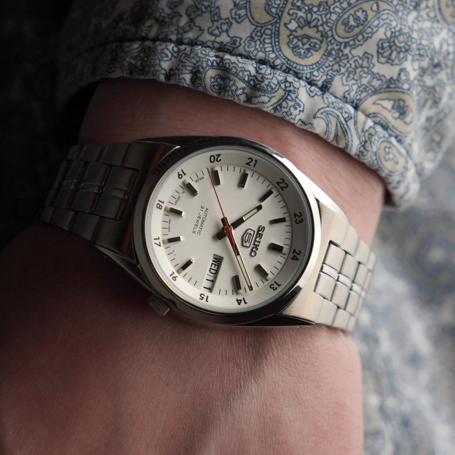 seiko SNK559J1