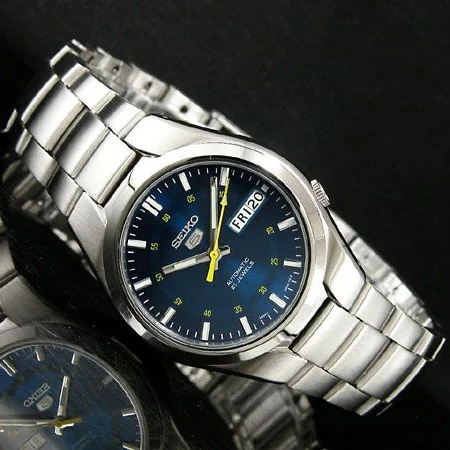 seiko SNK615K1