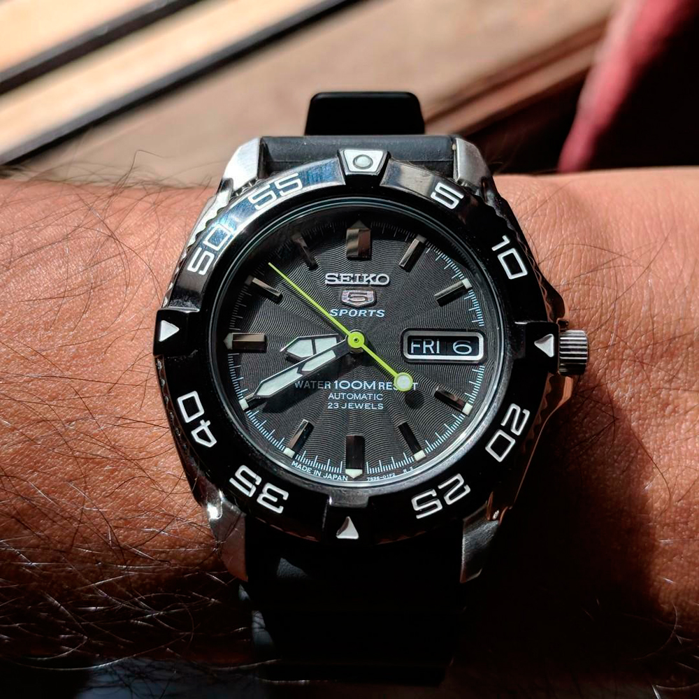seiko SNZB23J2
