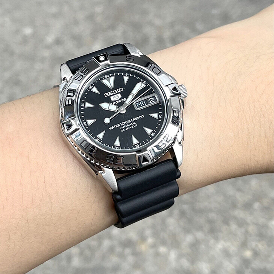 seiko SNZB33J2