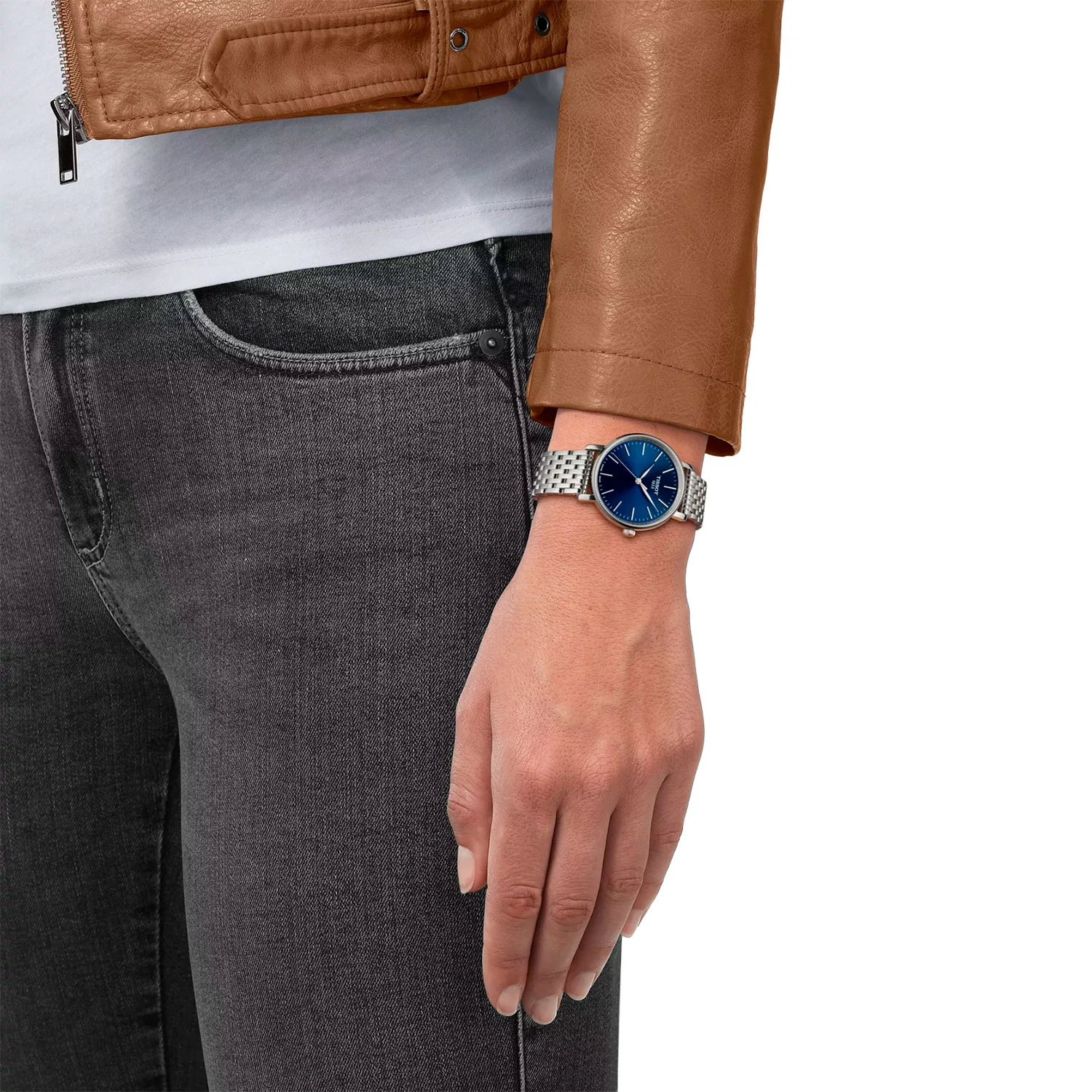 tissot T143.210.11.041.00