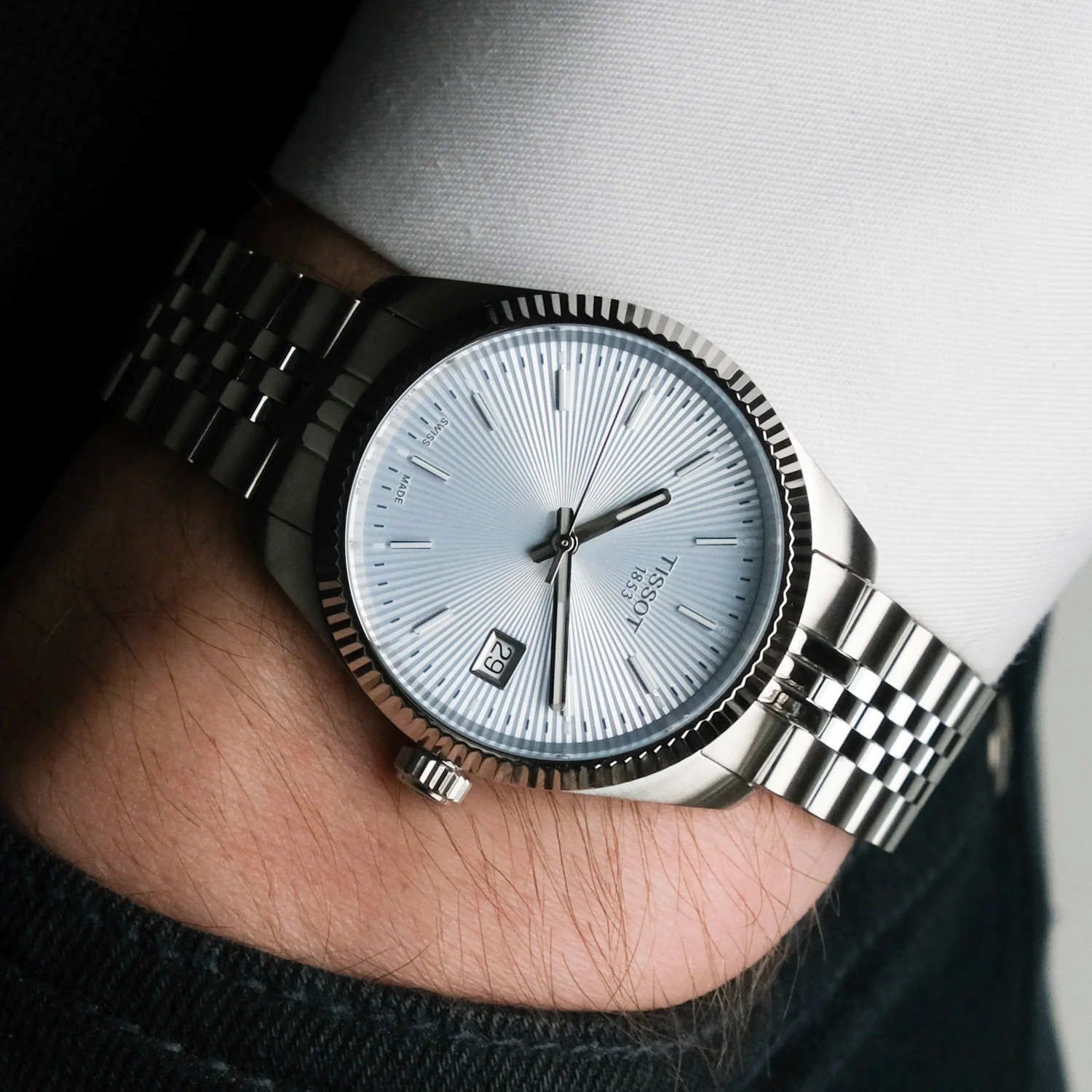 tissot T156.210.11.351.00